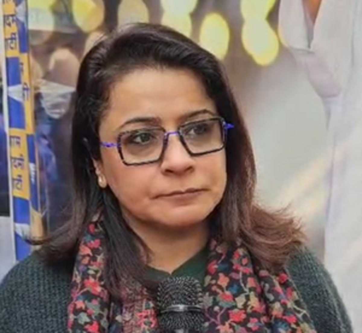 भाजपा बताए केजरीवाल के सामने उनका सीएम चेहरा कौन है : प्रियंका कक्कड़